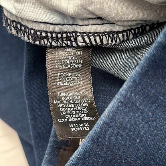 Betabrand dark indigo blue mid-rise 4 pocket stretch pull-on yoga denim pants - Picture 6 of 13